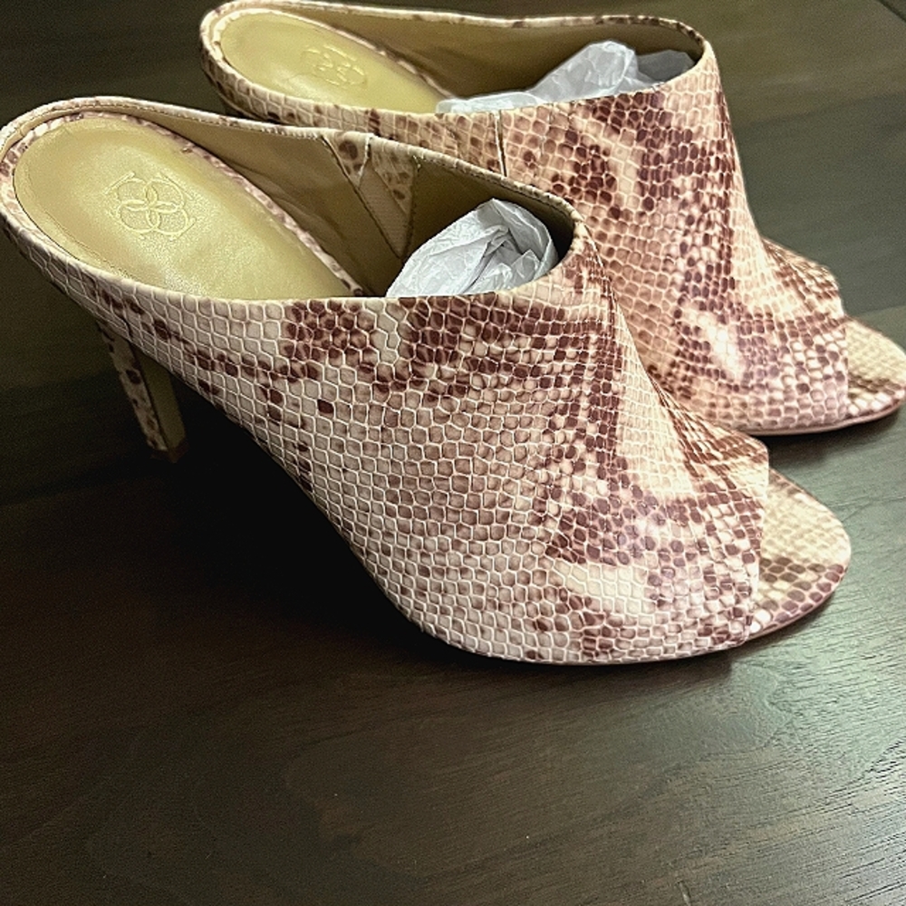 4" Ann Taylor Animal Print Mule